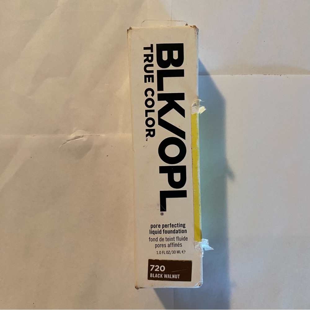 Black Opal True Color Pore Perfecting Liquid Foundation 720 Black Walnut 1 fl oz